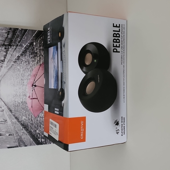 Creative Pebble V2 - Minimalistic 2.0 USB-C Powered Desktop Speakers - Picture 1 of 5